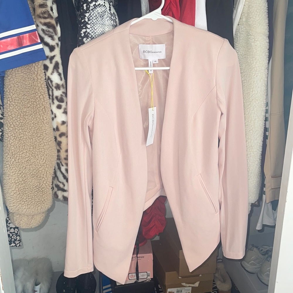 BCBG ROSE BLAZER .. NEW.: